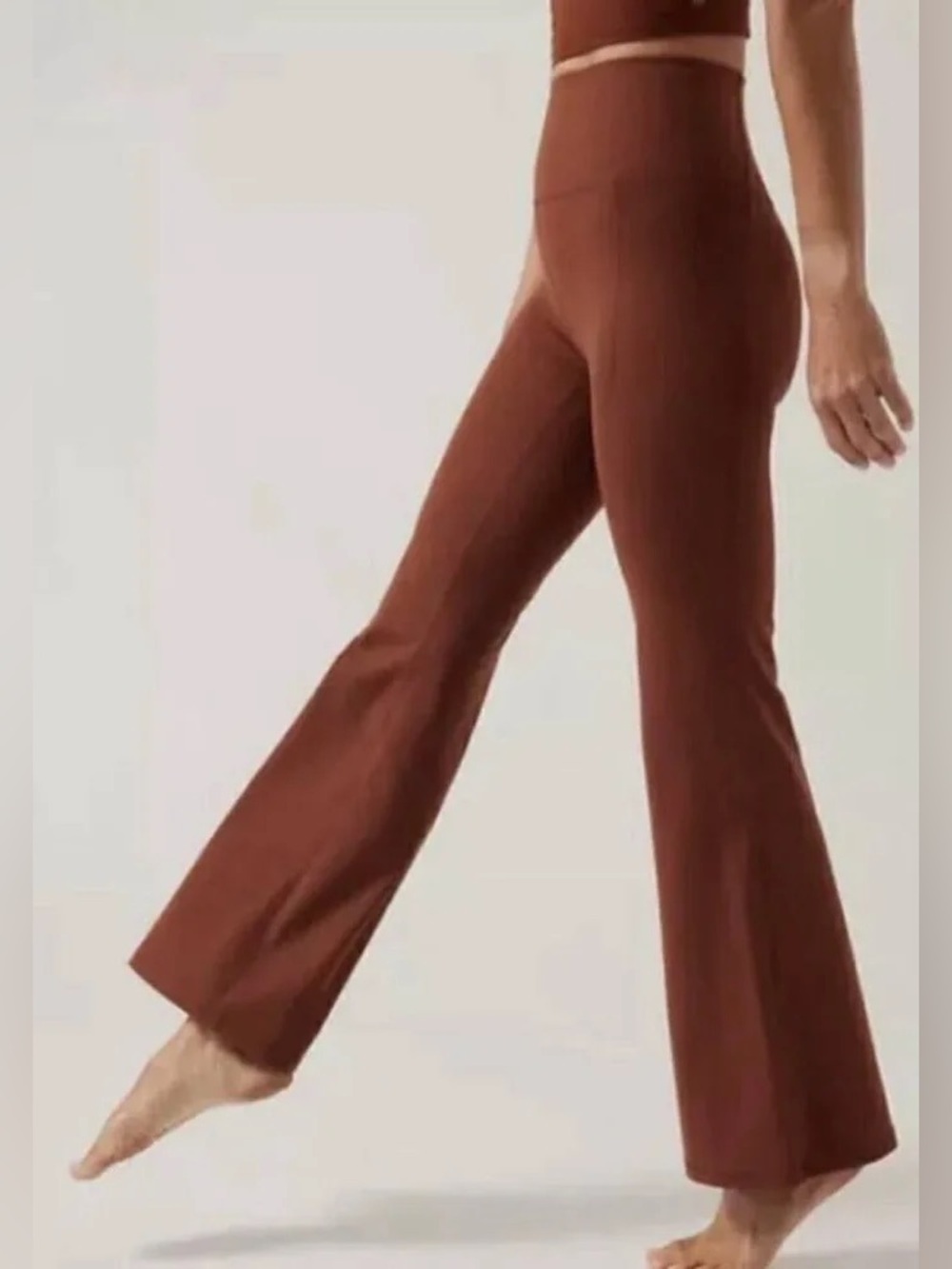 ATHLETA Salutation Stash High Rise Flare Pant Medium Terracotta Brown LIKE NEW